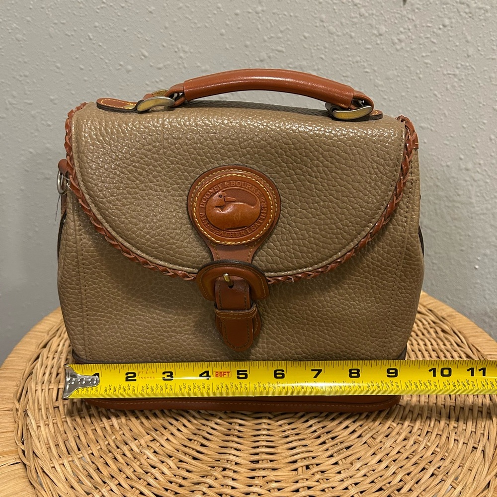 Vintage Dooney & Bourke All Weather Leather Backpack Bag Beige Brown - Picture 15 of 15